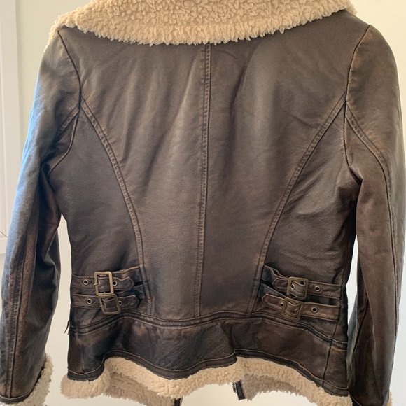 Vintage Shearling Jacket - Picture 2 of 3